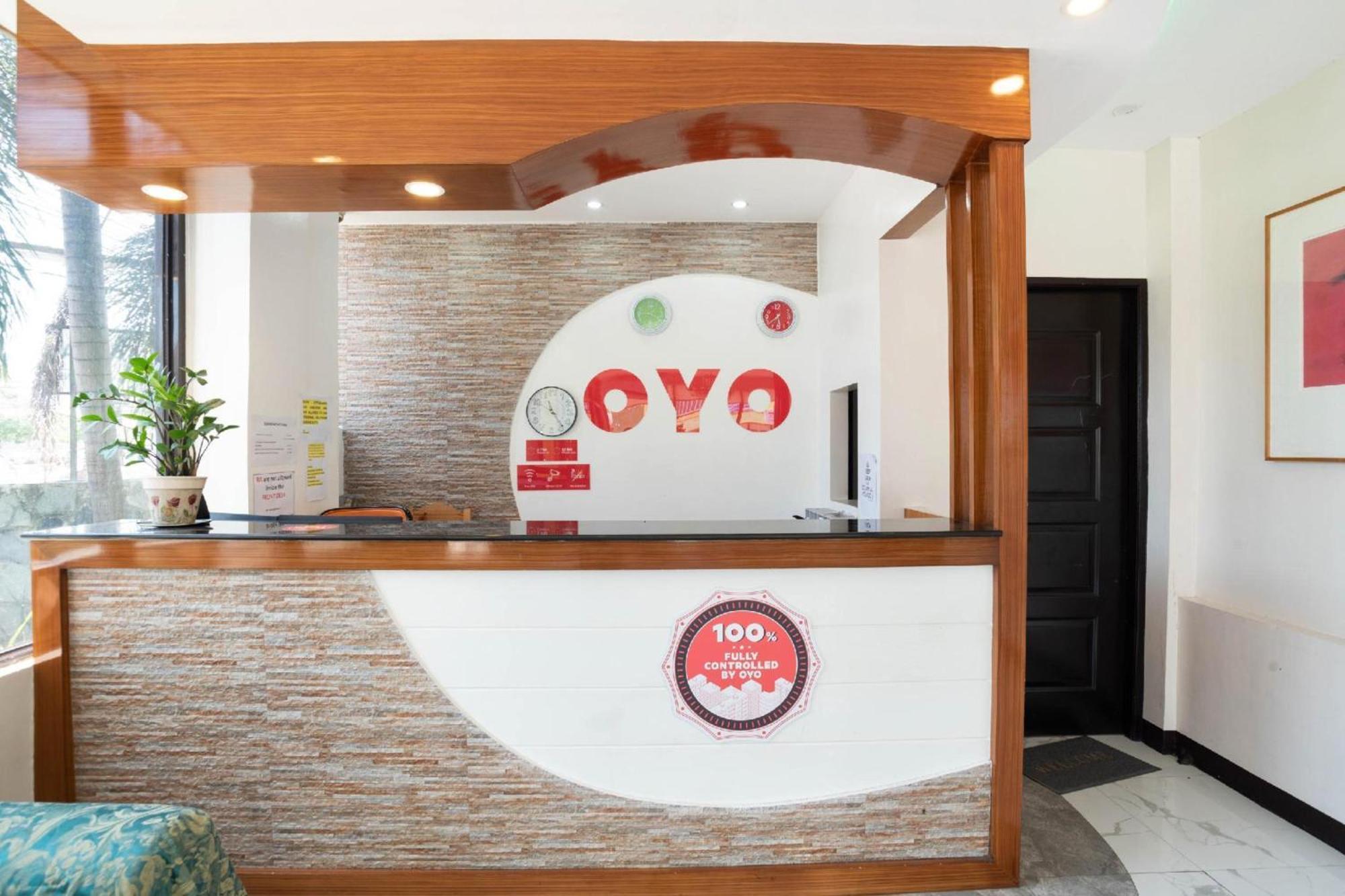 Oyo 195 Ranchotel - Binan Экстерьер фото
