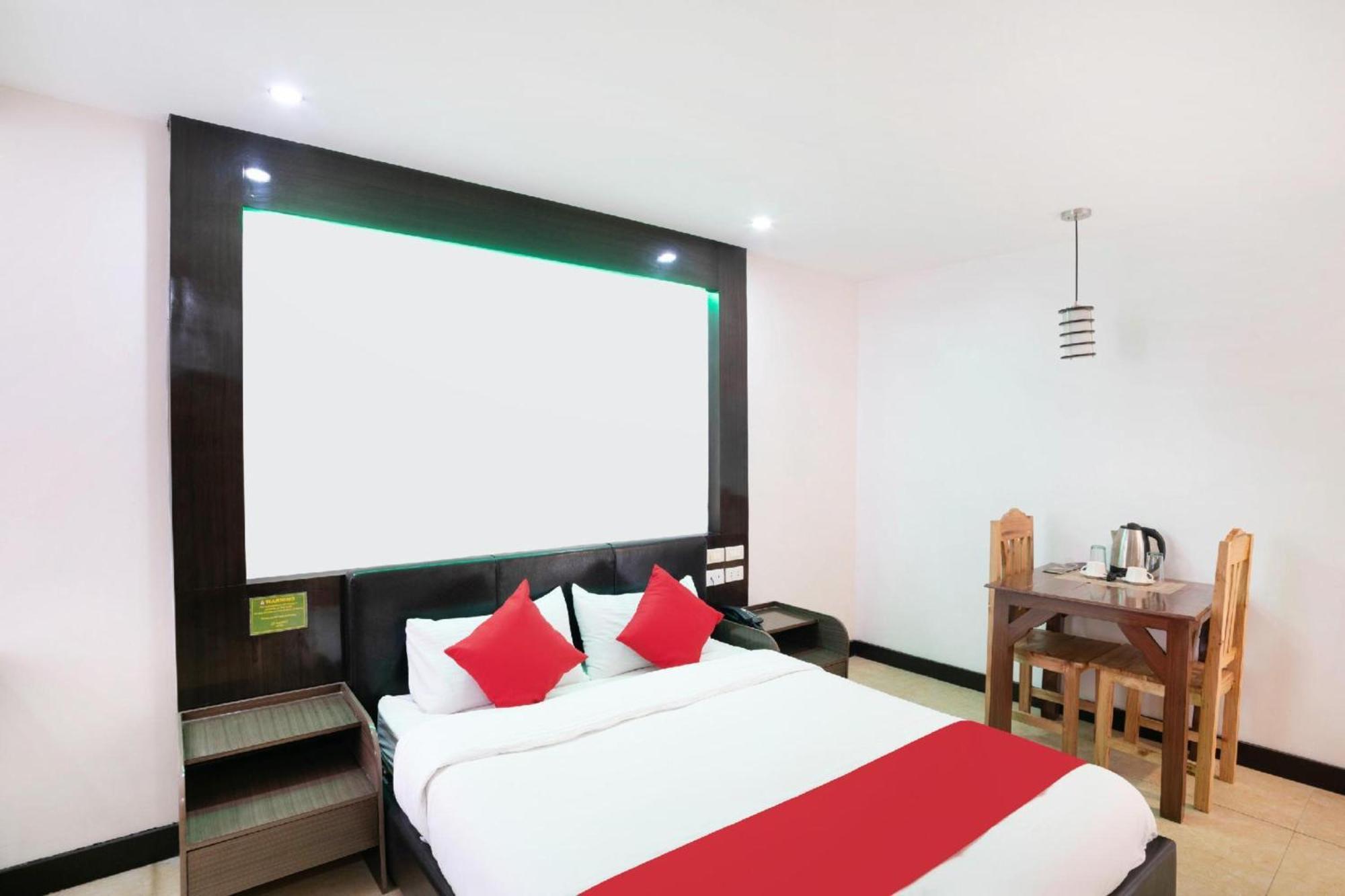 Oyo 195 Ranchotel - Binan Экстерьер фото