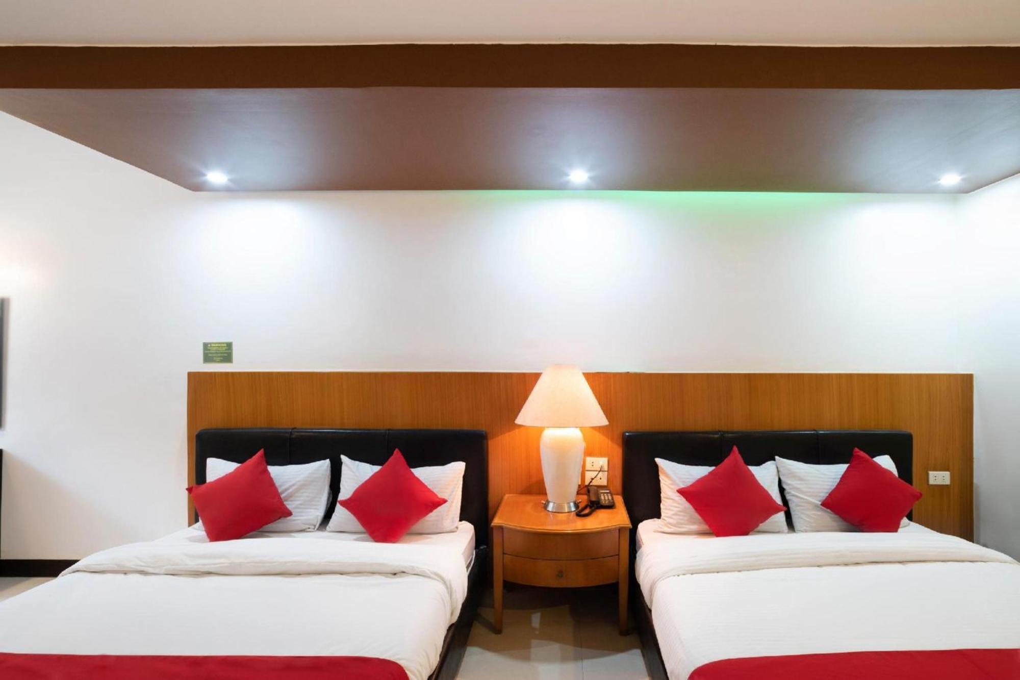 Oyo 195 Ranchotel - Binan Экстерьер фото