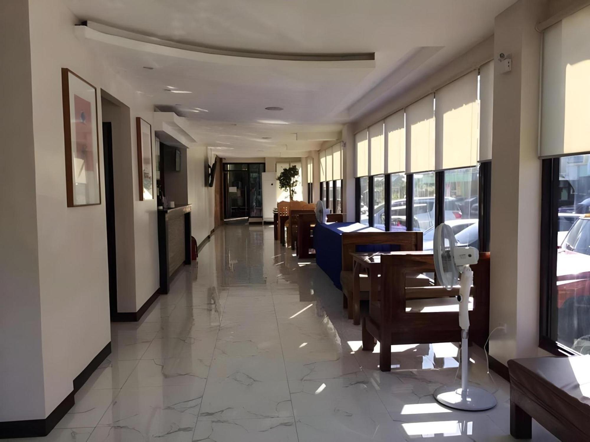 Oyo 195 Ranchotel - Binan Экстерьер фото