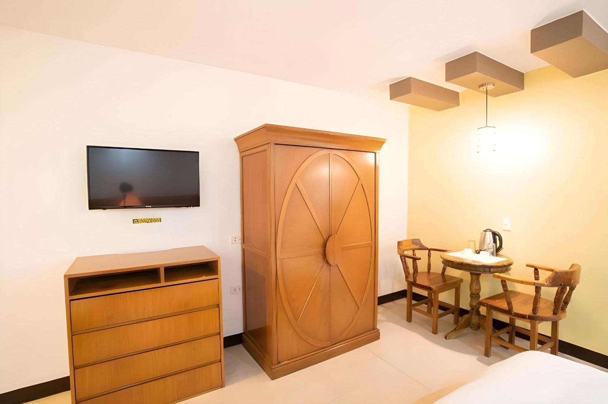 Oyo 195 Ranchotel - Binan Экстерьер фото